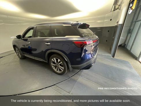 Used 2023 INFINITI QX60 Luxe w/ Cargo Package FWD image 3