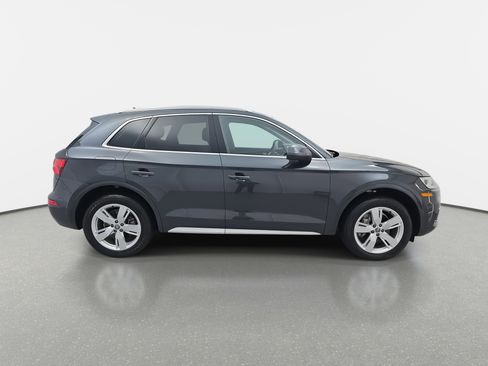 Used 2019 Audi Q5 2.0T Premium Plus w/ Premium Plus Package image 4