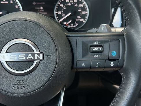 Used 2024 Nissan Pathfinder SV w/ SV Premium Package AWD/4WD image 29