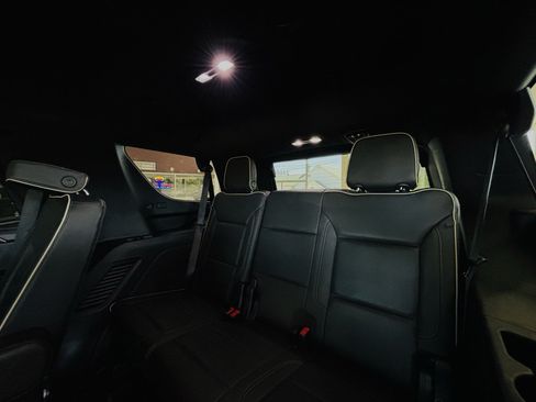 Used 2021 Chevrolet Tahoe Premier AWD/4WD image 38