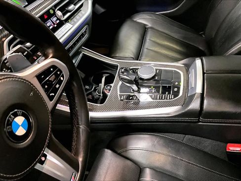 Used 2021 BMW X5 M50i w/ Premium Package image 16