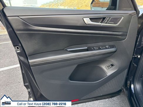 Used 2024 Volkswagen Atlas Cross Sport SEL Premium R-Line image 17