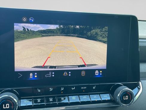 Used 2026 Chevrolet Colorado Trail Boss AWD/4WD image 26