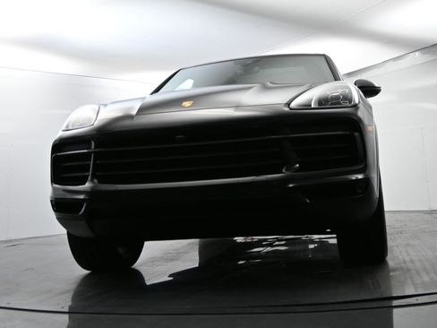 Certified 2023 Porsche Cayenne image 57
