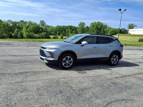 Used 2024 Chevrolet Blazer LT w/ Convenience Package FWD image 10