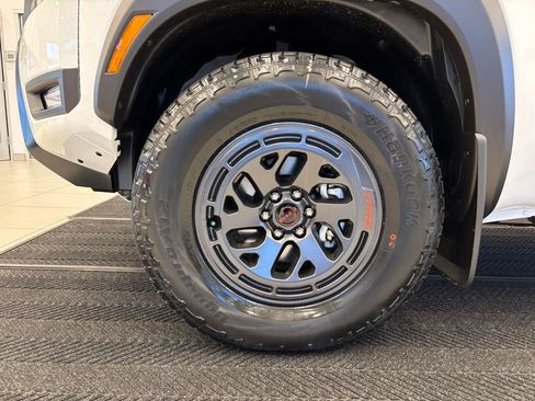 New 2026 Nissan Frontier PRO-4X w/ Pro Premium Package image 12
