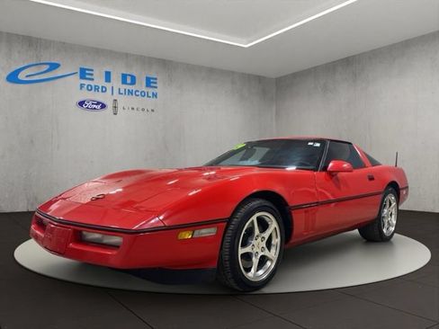 Used 1989 Chevrolet Corvette Coupe RWD image 3