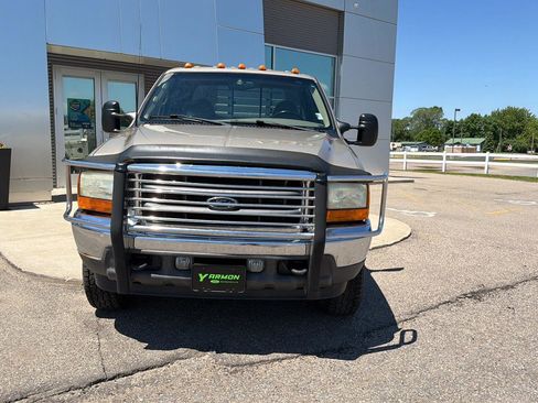 Used 2001 Ford F350 XLT AWD/4WD image 2