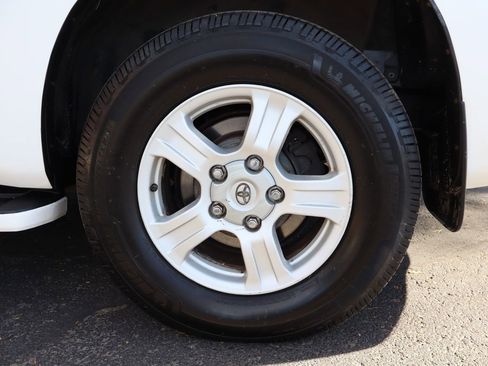 Used 2010 Toyota Sequoia SR5 image 44