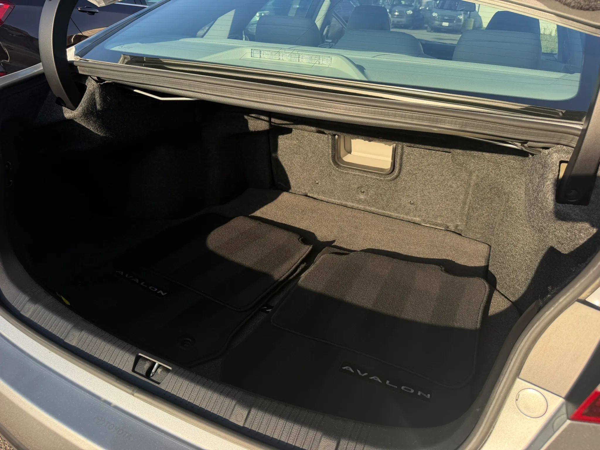 Used 2016 Toyota Avalon XLE FWD image 20