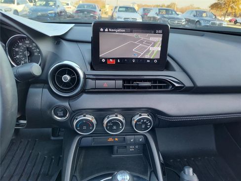 Used 2022 MAZDA MX-5 Miata Grand Touring image 18