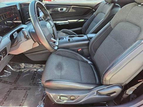 Used 2024 Ford Mustang Convertible image 15