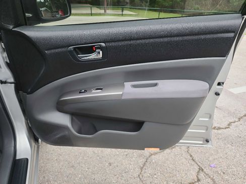 Used 2006 Toyota Prius FWD image 29