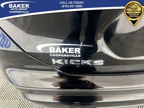 Used 2021 Nissan Kicks SV image 30