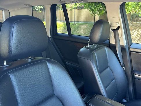 Used 2015 Mercedes-Benz GLK 350 2WD image 30