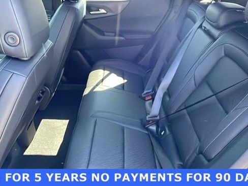 New 2026 Chevrolet Equinox LT w/ Convenience Package II FWD image 12
