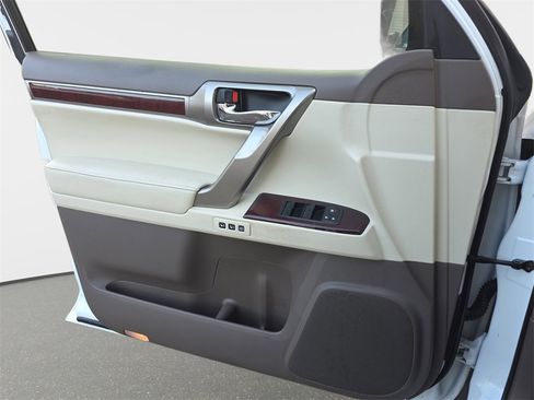 Used 2015 Lexus GX 460 460 image 28