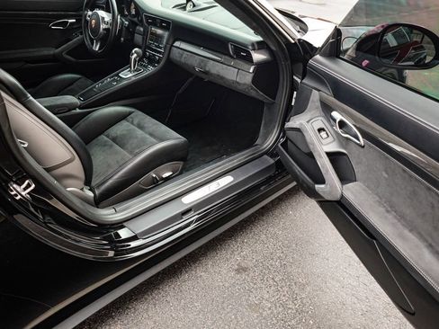 Used 2014 Porsche 911 GT3 RWD image 40