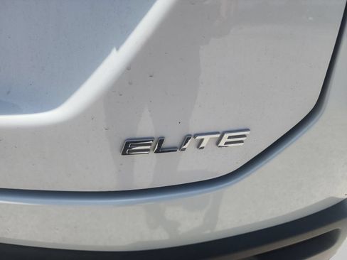 Used 2025 Honda Pilot Elite image 31