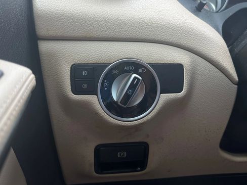 Used 2016 Mercedes-Benz GLA 250 4MATIC image 22