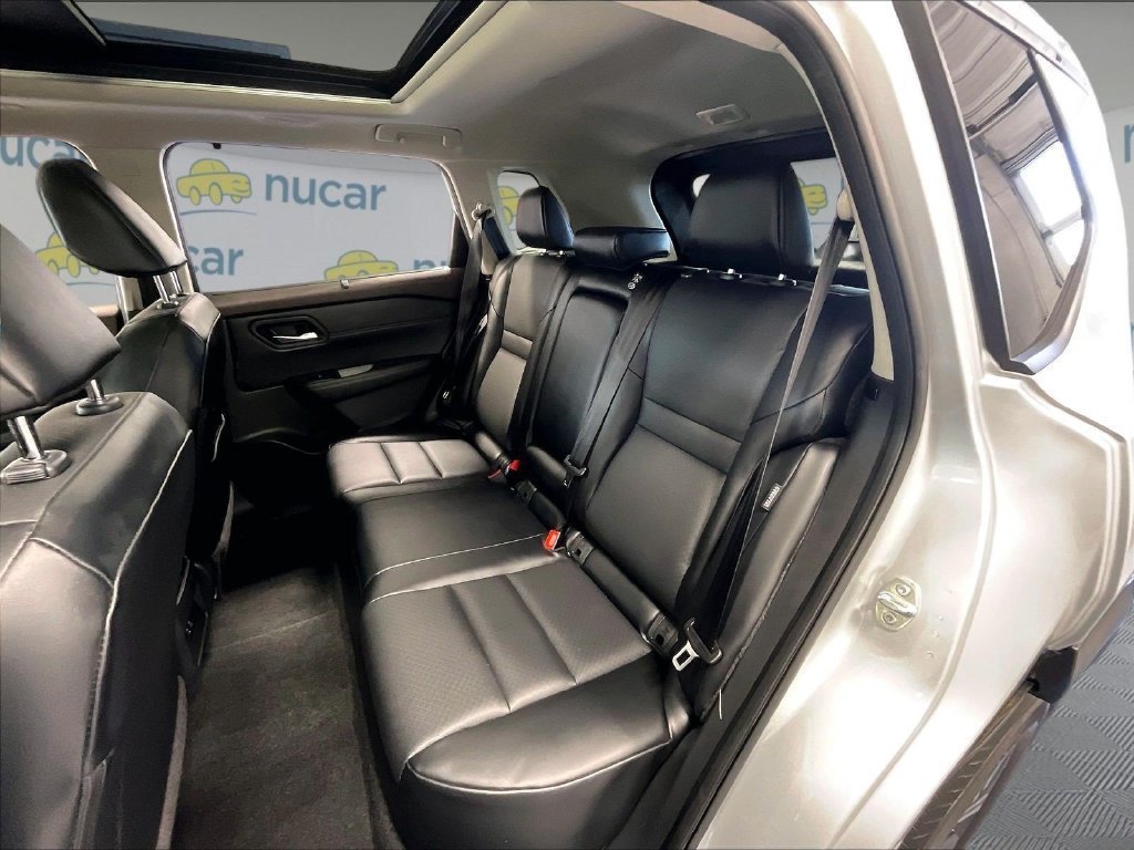 Certified 2023 Nissan Rogue SV w/ SV Premium B Package AWD/4WD image 15