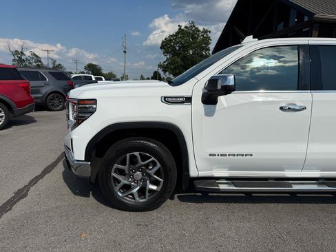 Used 2022 GMC Sierra 1500 SLT w/ SLT Premium Plus Package AWD/4WD image 40