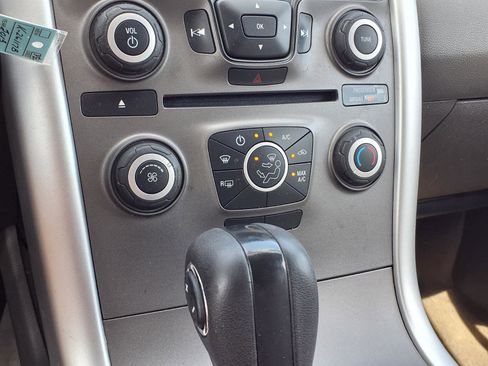 Used 2013 Ford Edge SE FWD image 8
