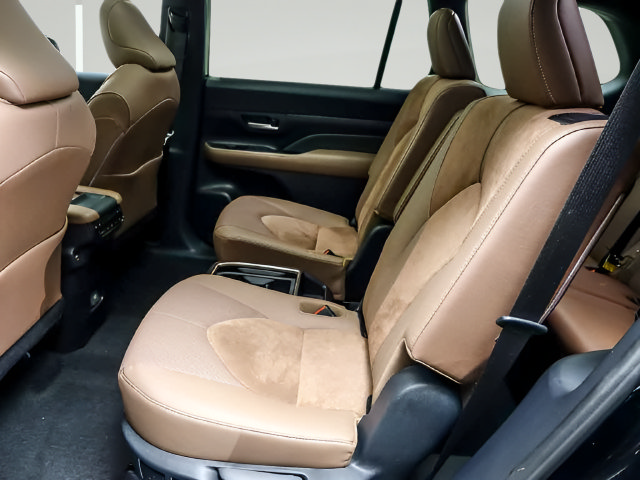 New 2026 Toyota Grand Highlander AWD Hybrid image 11