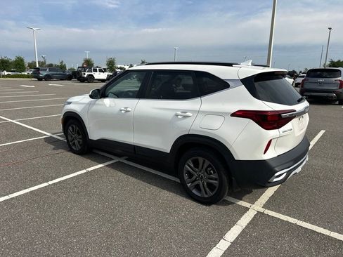Certified 2023 Kia Seltos S FWD image 12