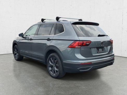 Used 2023 Volkswagen Tiguan SE w/ Panoramic Sunroof Package AWD/4WD image 5