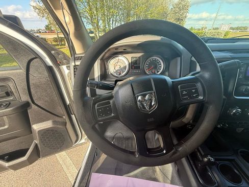 Used 2017 RAM 5500 Tradesman w/ Chrome Appearance Group image 21