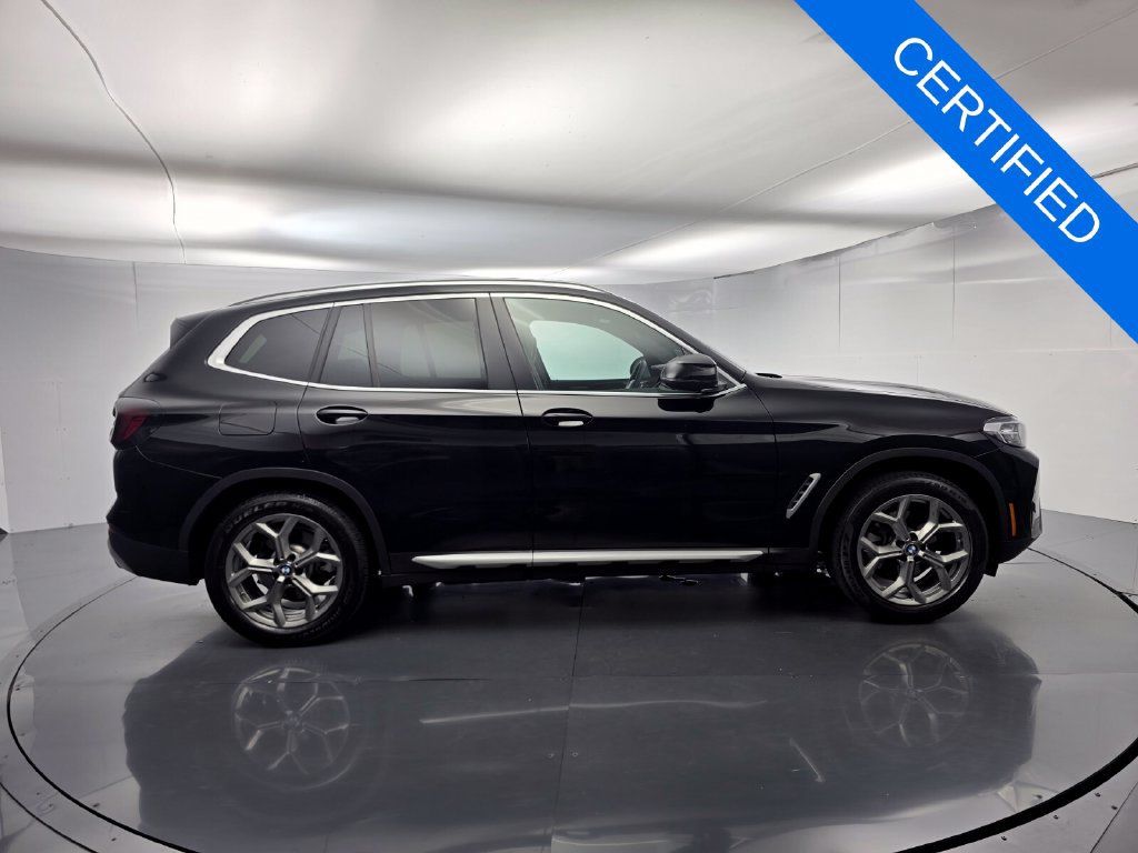 Certified 2024 BMW X3 xDrive30i w/ Convenience Package AWD/4WD image 3