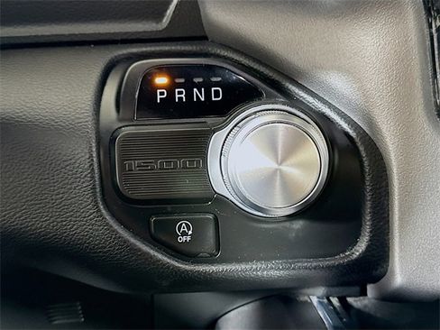 Used 2024 RAM 1500 Laramie image 15