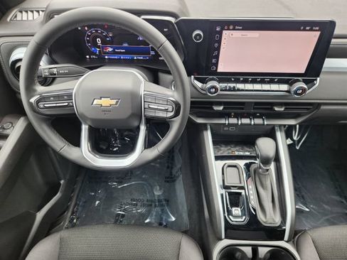 Used 2024 Chevrolet Colorado LT w/ LT Convenience Package II RWD image 28
