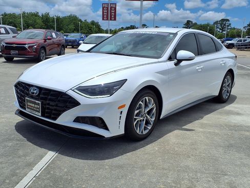 Used 2023 Hyundai Sonata SEL FWD image 3