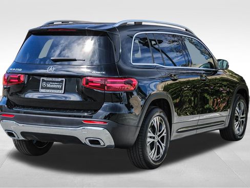 Certified 2026 Mercedes-Benz GLB 250 4MATIC image 9