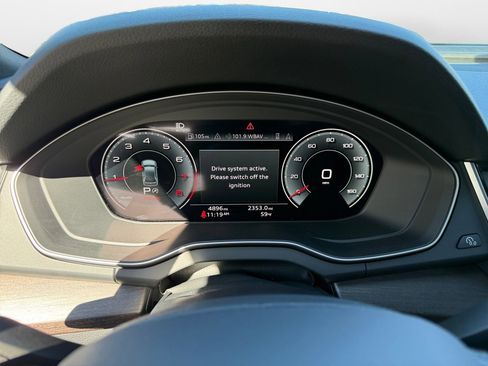 Used 2025 Audi Q5 2.0T Premium Plus w/ Premium Plus Package image 11