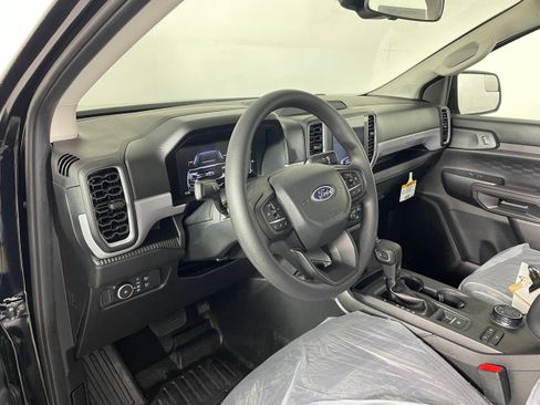 New 2025 Ford Ranger XL image 2