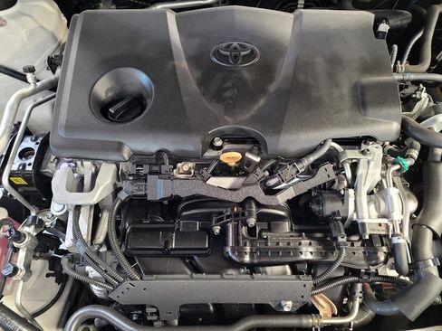 Used 2018 Toyota Camry SE w/ Convenience Package image 30