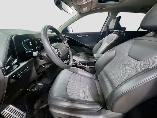 Used 2024 Kia Niro EX Touring FWD image 22
