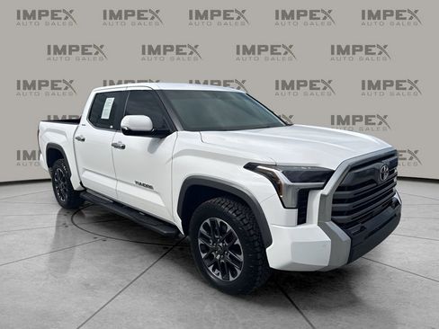 Used 2025 Toyota Tundra Limited AWD/4WD image 7