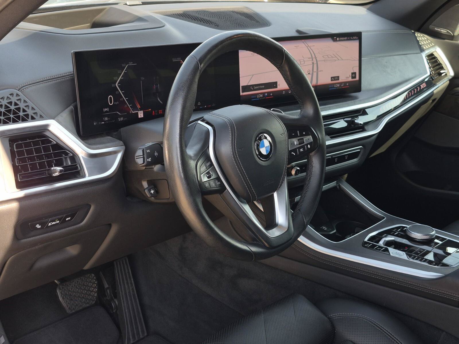 Certified 2024 BMW X5 xDrive40i w/ Premium Package AWD/4WD image 13