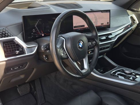 Used 2024 BMW X5 xDrive40i w/ Premium Package AWD/4WD image 13