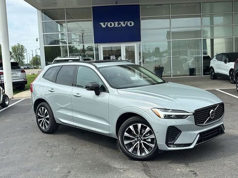Used 2024 Volvo XC60 B5 Plus w/ Protection Package Premier AWD/4WD image 2