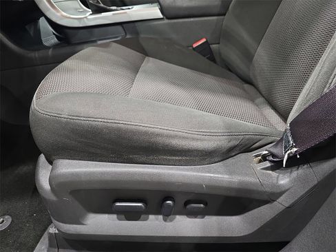 Used 2014 Ford Edge SEL image 27