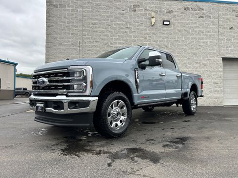 New 2026 Ford F350 King Ranch w/ Chrome Package AWD/4WD image 3