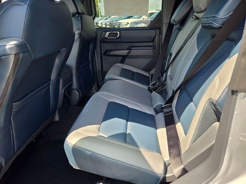 Used 2024 Ford Bronco Outer Banks image 16