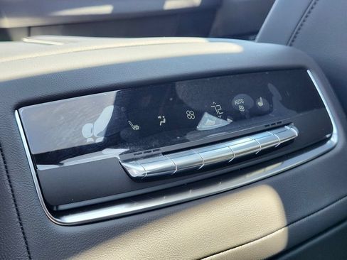 Used 2026 Cadillac Escalade ESV Sport AWD/4WD image 15