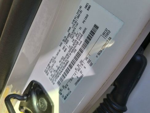 Used 2018 Ford F150 Lariat w/ Equipment Group 502A Luxury image 13