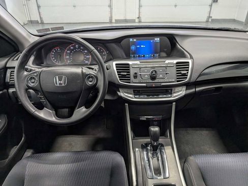 Used 2015 Honda Accord Sport image 17